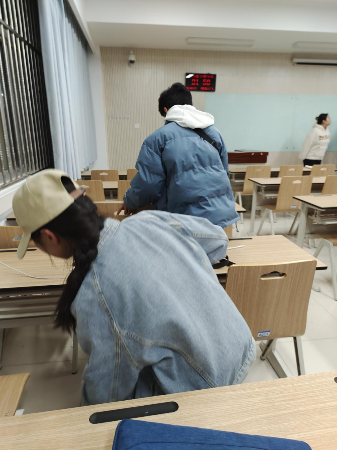 b50051783a6d4946b3faf6d517f3c732.png